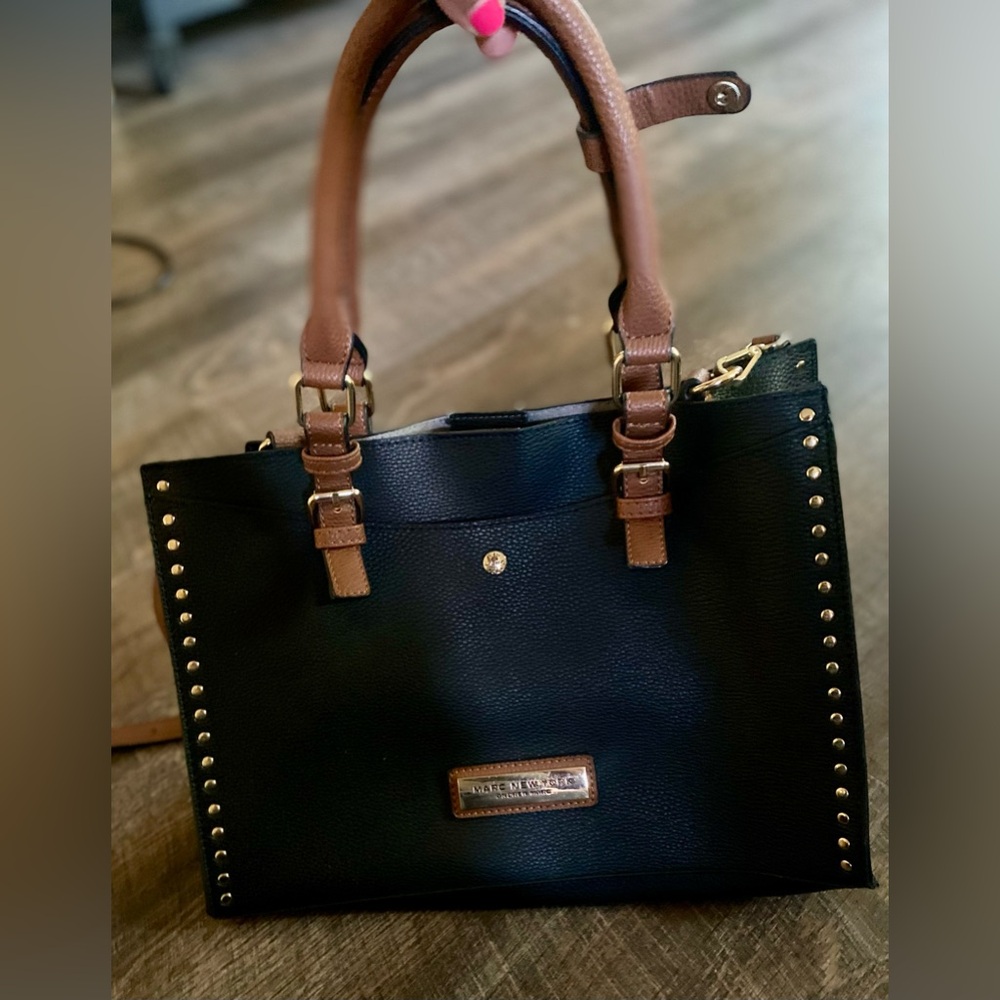 Marc New York Black and Brown
Tote with Leather Straps